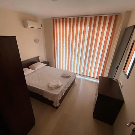 Pomorie City Apartments Поморие